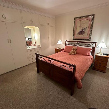 Admurraya House Bed & Breakfast Rutherglen Exteriör bild