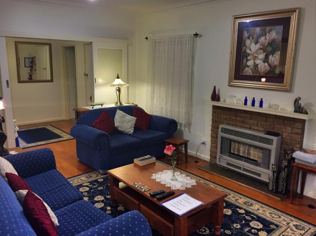 Admurraya House Bed & Breakfast Rutherglen Exteriör bild
